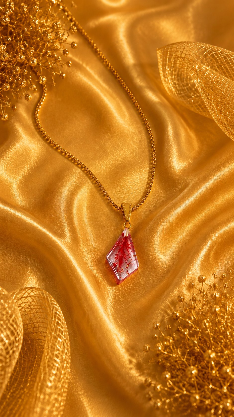 Forever Bloom Pendant – Preserved Flower Necklace